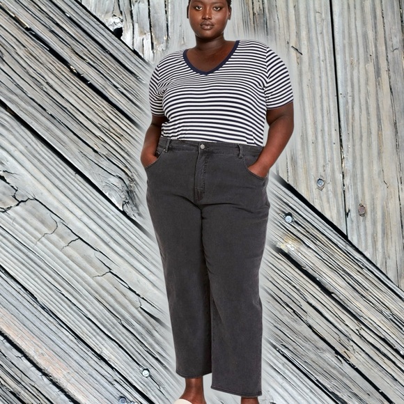 Universal Standard Etta High Rise Straight Leg Jeans 28 Inch in Washed Black 10 - Picture 1 of 16